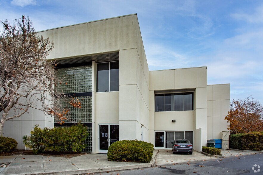 More Photos Of 303 Vintage Park Dr, Foster City Office For Sale