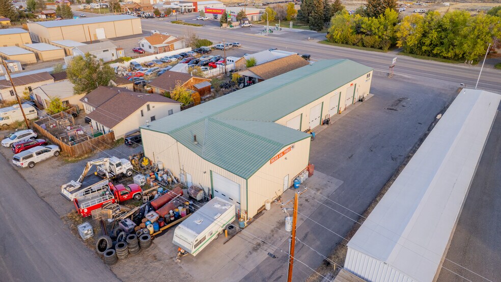 More Photos Of 2130 Big Horn Ave, Cody General Retail For Sale