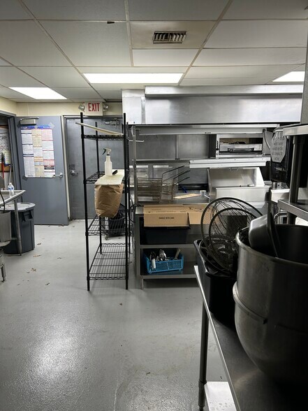 More Photos Of 6141 Co 420 Rd, Gladstone Restaurant For Sale