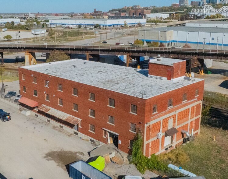 More Photos Of 43 Kansas Ave, Kansas City Distribution For Sale
