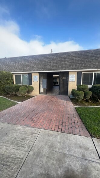 More Photos Of 142 N Grant Ave, Manteca Medical For Lease