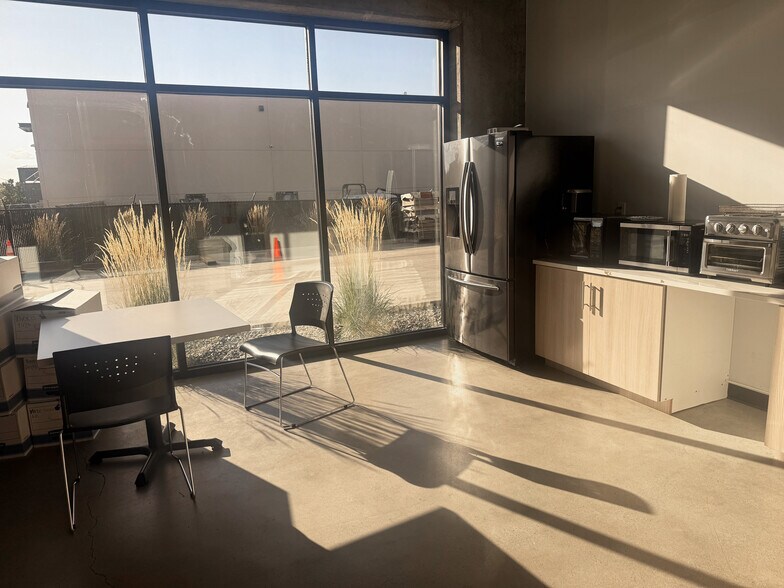 More Photos Of 2208 W 700 S, Springville Light Manufacturing For Sale