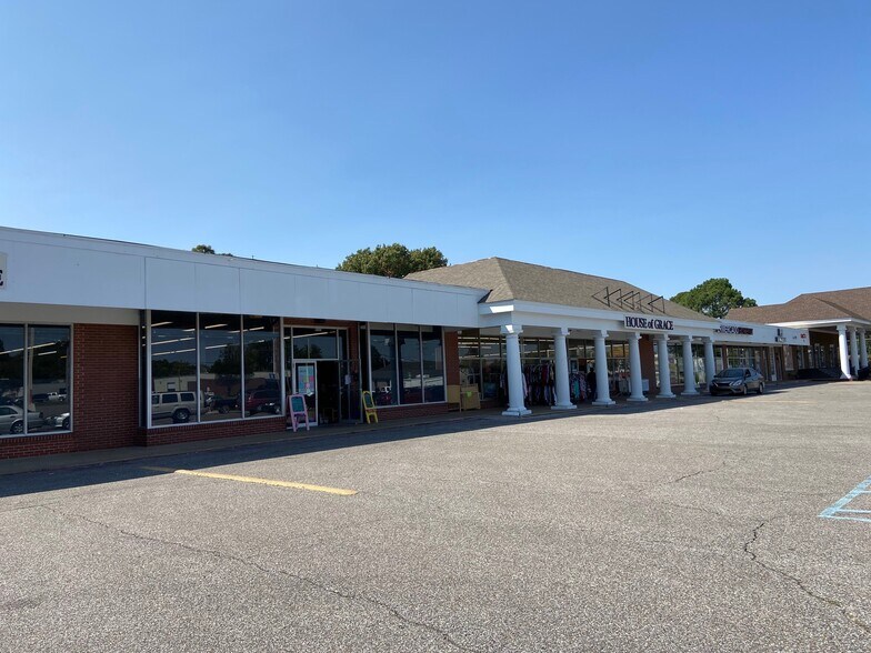 More Photos Of 8535-8595 Highway 51 N, Southaven Unknown For Lease