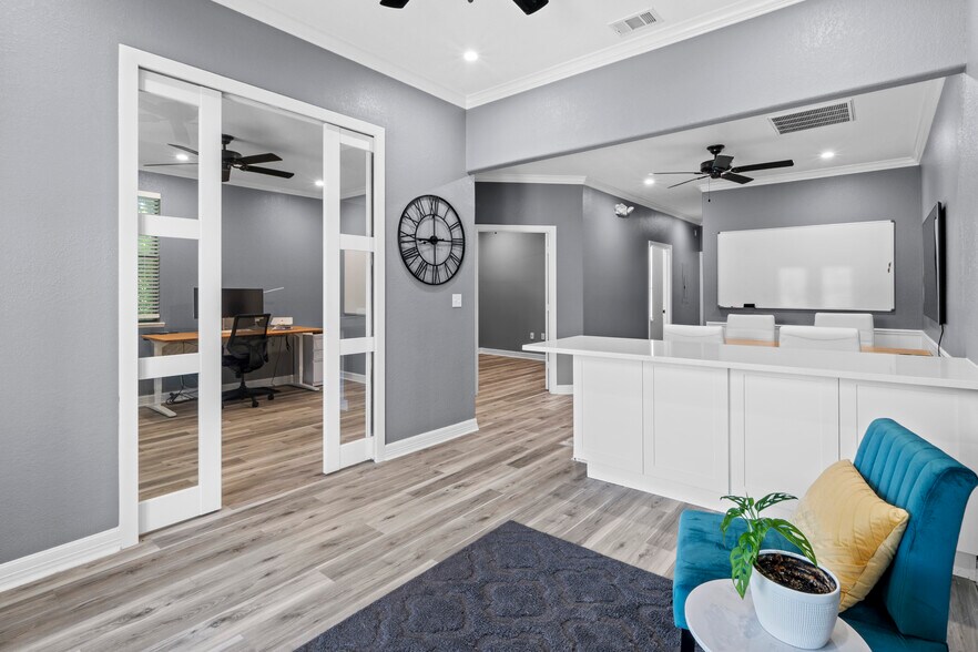 More Photos Of 3000 Joe Dimaggio Blvd, Round Rock Medical For Sale