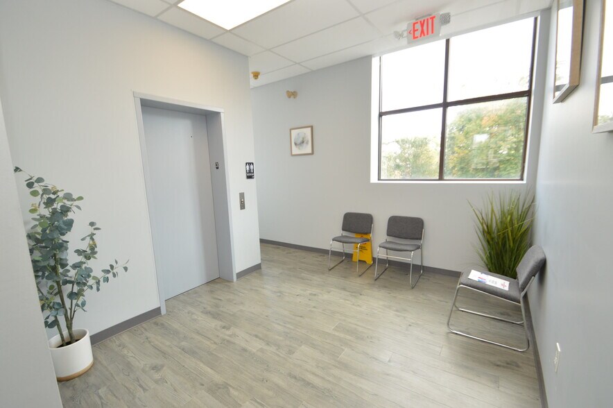 More Photos Of 912 Main St, Stroudsburg Office For Lease