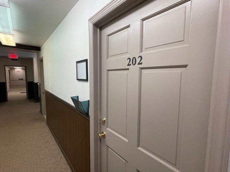 More Photos Of 51 US 206, Augusta Light Manufacturing For Lease