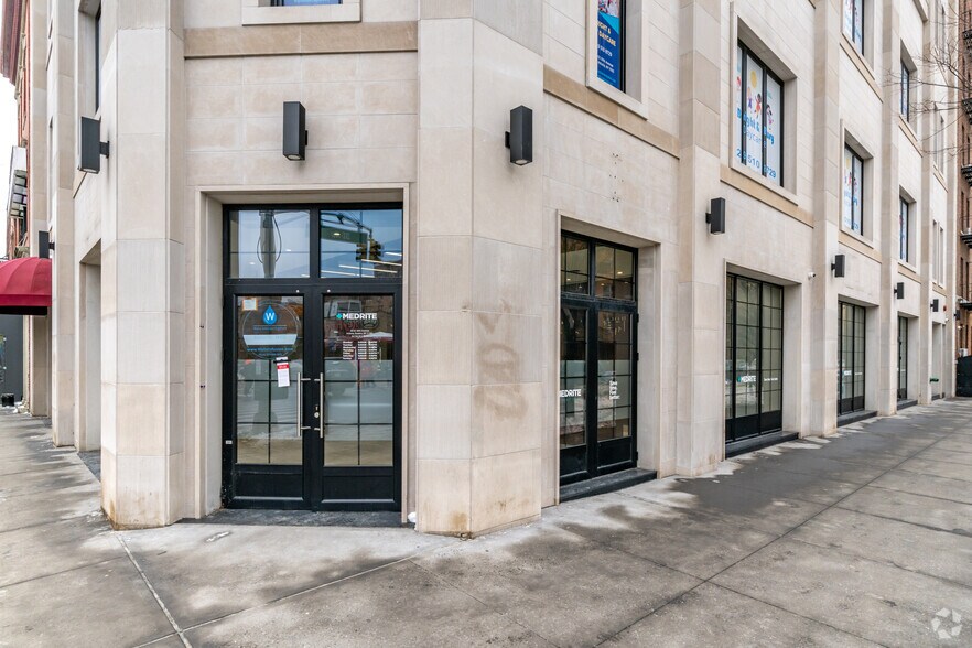 More Photos Of 3302 30th Ave, Long Island City Office For Lease