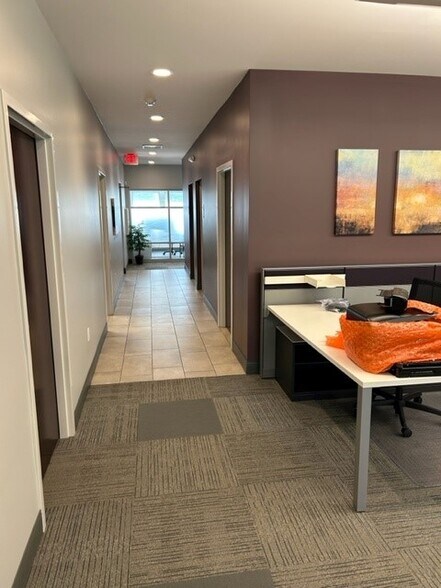 More Photos Of 5760 Nimtz Pky, South Bend Office For Sale