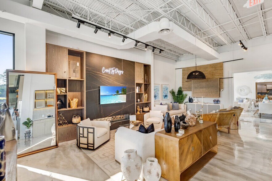 More Photos Of 12870 US Hwy 98, Miramar Beach Showroom For Sale