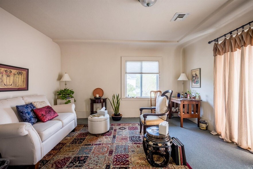 More Photos Of 825 College Ave, Santa Rosa Medical For Sale