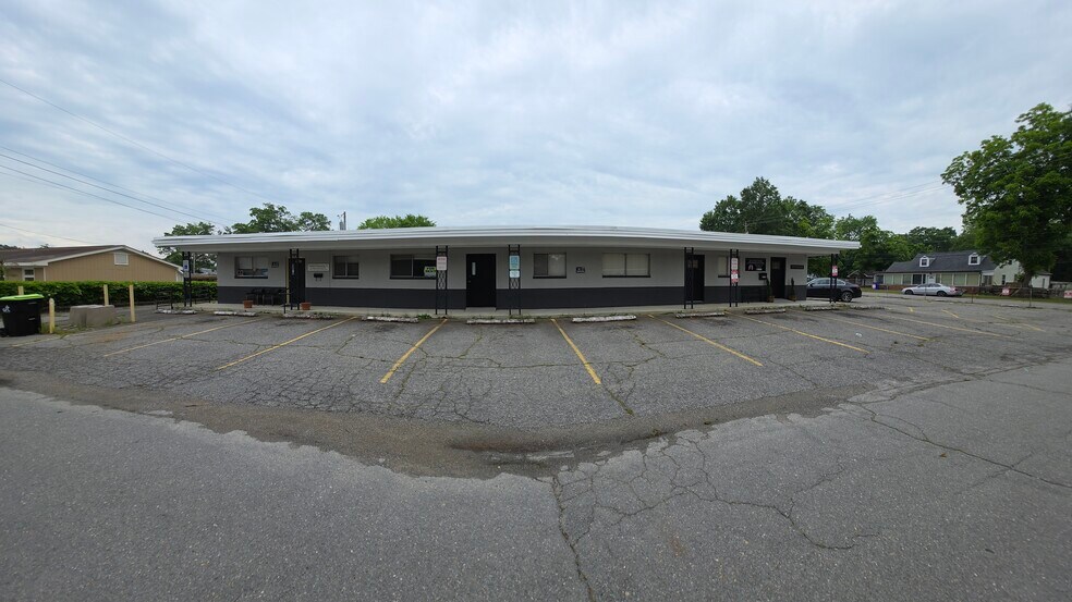 More Photos Of 706 Wilkins St, Smithfield Medical For Sale