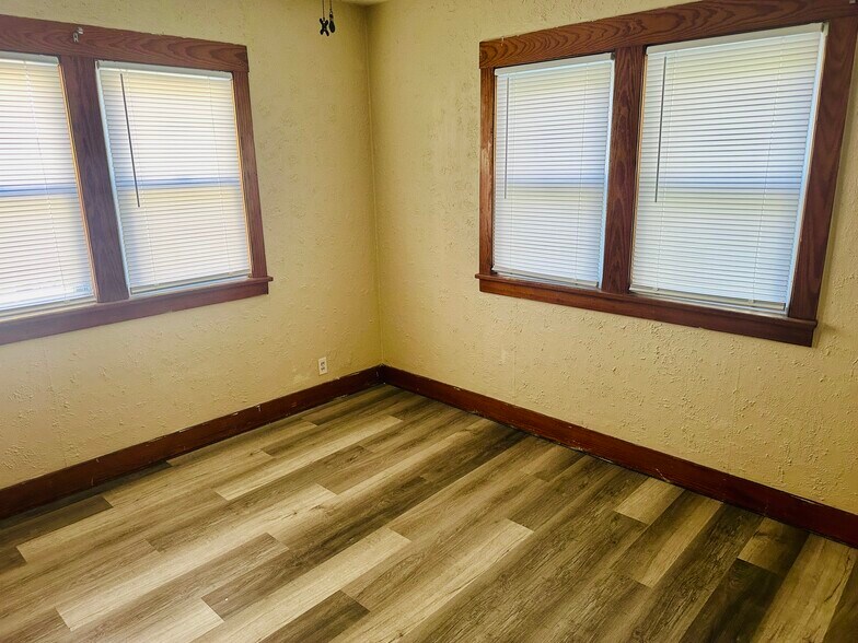 More Photos Of 519 Seymour Ave, Jackson Apartments For Sale