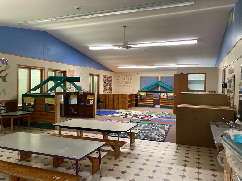 More Photos Of 312 W Cottage Grove Rd, Cottage Grove Daycare Center For Sale
