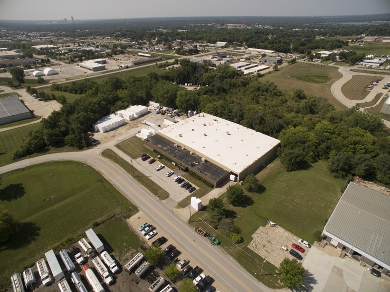 Primary Photo Of 5554 NE 16th St, Des Moines Warehouse For Sale