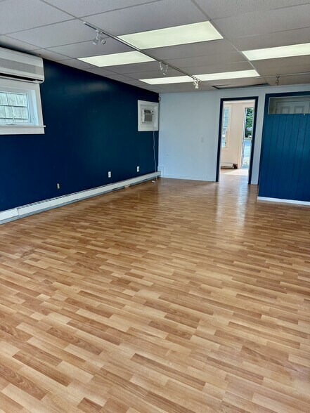 More Photos Of 705 Main St, Hyannis General Retail For Sale