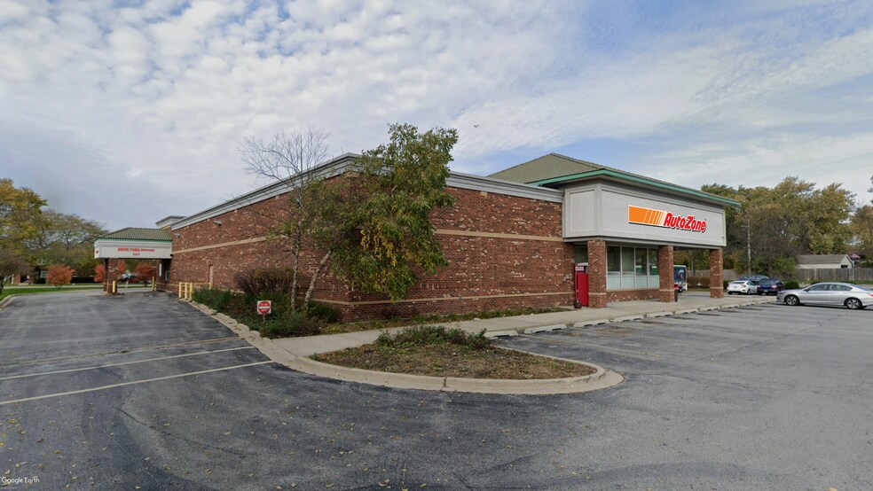 More Photos Of 700 W Irving Park Rd, Bensenville Freestanding For Sale