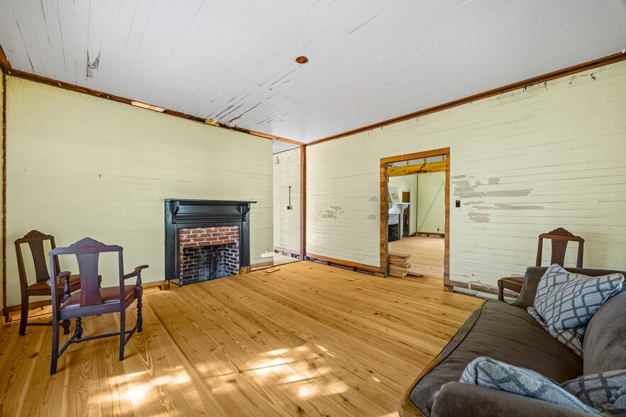 More Photos Of 438 Kessler Loop, Guyton Hospitality For Sale