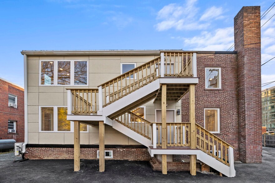 More Photos Of 4535 Avondale St, Bethesda Apartments For Sale