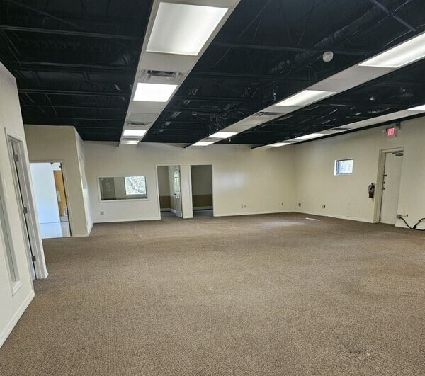 More Photos Of 28051 US Hwy 19 N, Clearwater Office For Lease