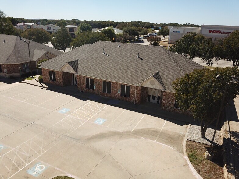 More Photos Of 3201 Teasley Ln, Denton Unknown For Lease