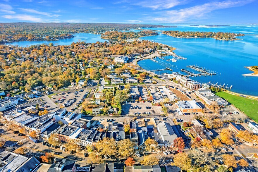 More Photos Of 23 Bridge St, Sag Harbor Freestanding For Sale