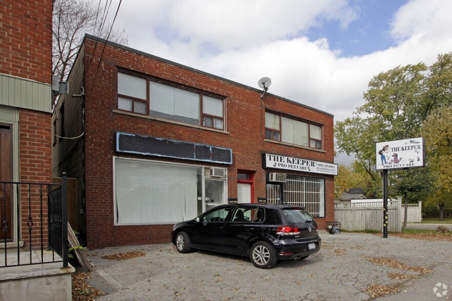 Primary Photo Of 1095-1097 Lakeshore Rd E, Mississauga Storefront Retail Office For Lease