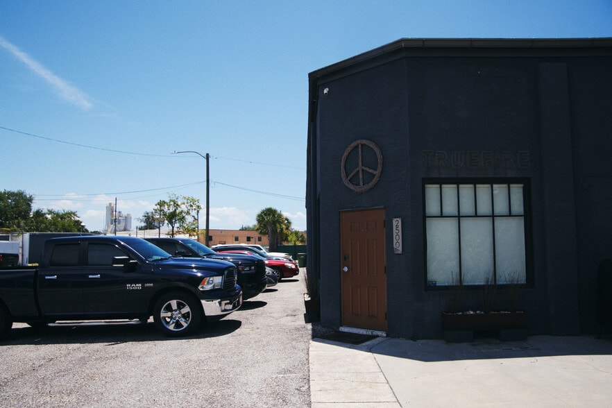More Photos Of 2500 Emerson Ave S, Saint Petersburg Manufacturing For Lease