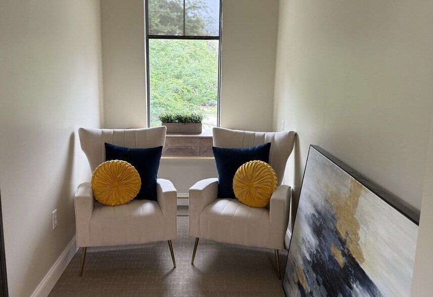More Photos Of 7200 W University Dr, McKinney Office For Lease