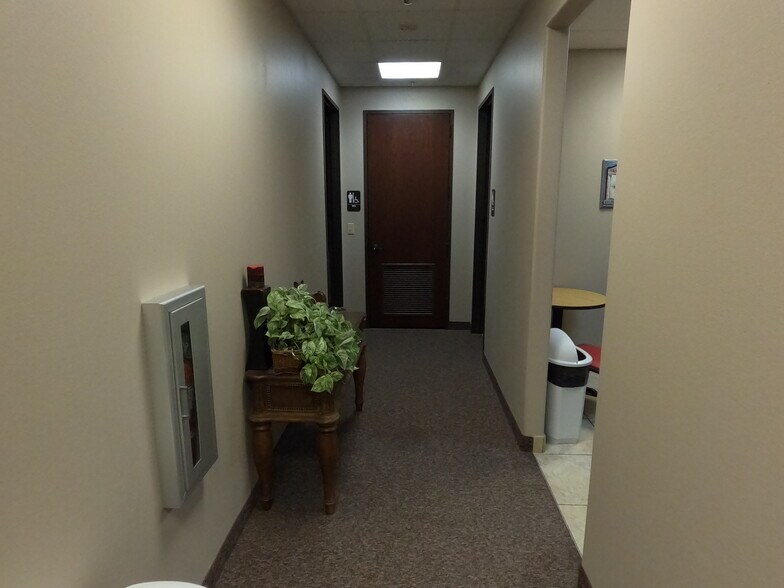 More Photos Of 6570 Naaman Forest Blvd, Garland Medical For Sale