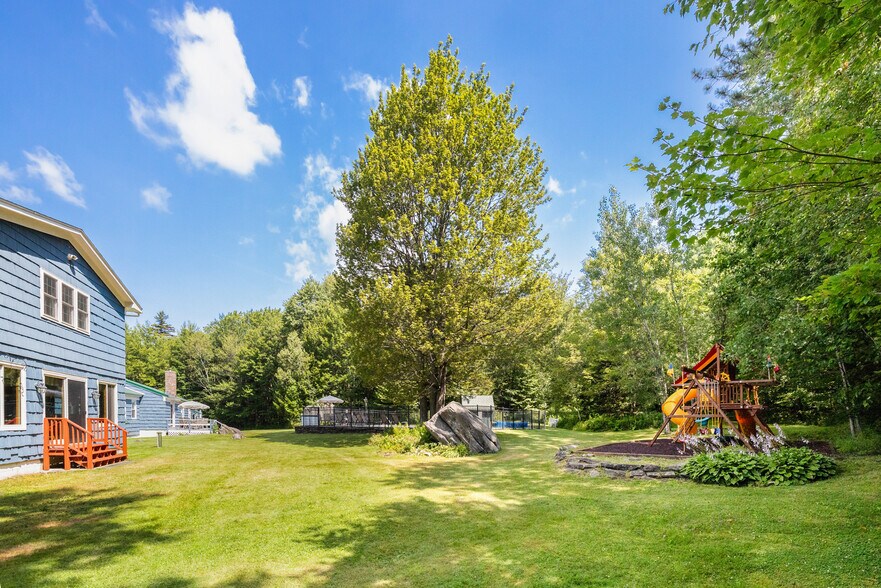 More Photos Of 344 Vt Route 100, West Dover Hotel For Sale