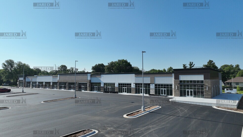 More Photos Of 3380-3428 W Sunshine St, Springfield Storefront For Lease