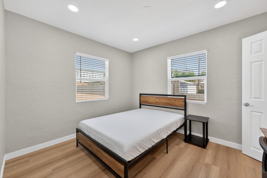 More Photos Of 5038 N 18th Ave, Phoenix Multifamily For Sale