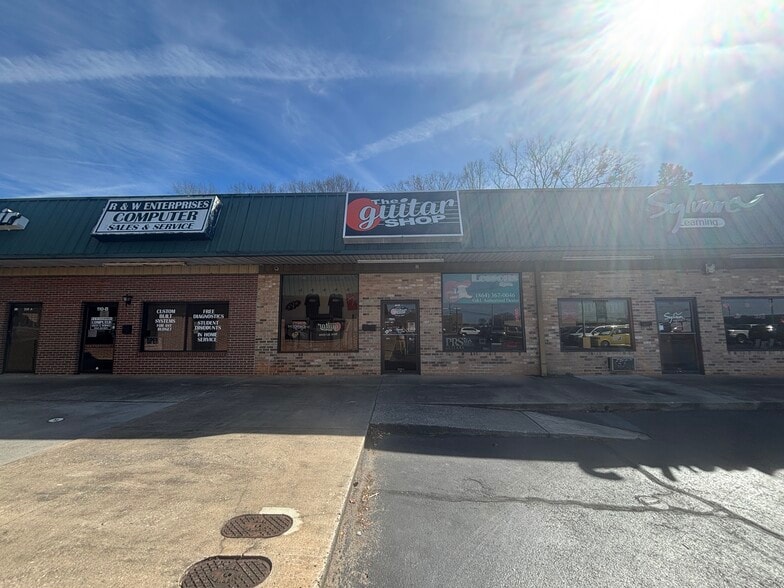 More Photos Of 110 Miracle Mile Dr, Anderson Office For Lease