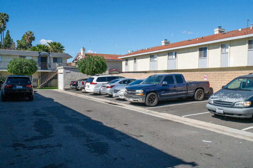 More Photos Of 5791 Kingman Ave, Buena Park Apartments For Sale