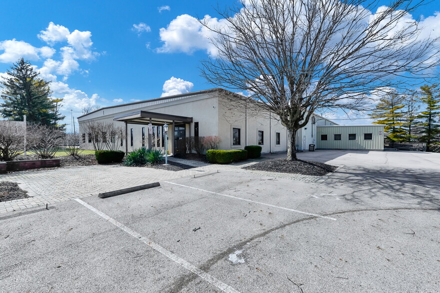 Primary Photo Of 2455 Harrisburg Pike, Grove City Warehouse For Sale