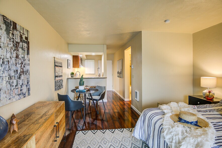 More Photos Of 1031 Discovery Ave SE, Ocean Shores Apartments For Sale