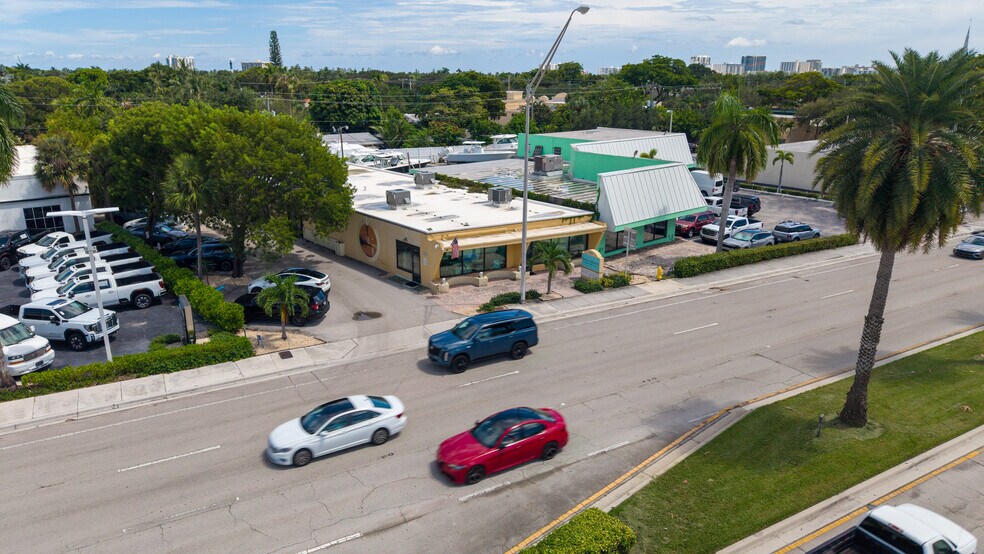 Primary Photo Of 2670 N Federal Hwy, Lighthouse Point Freestanding For Sale