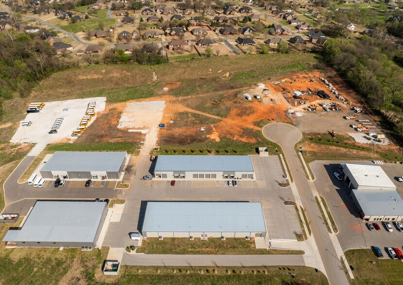 More Photos Of 162 Grading Ln, Cave Springs Unknown For Lease