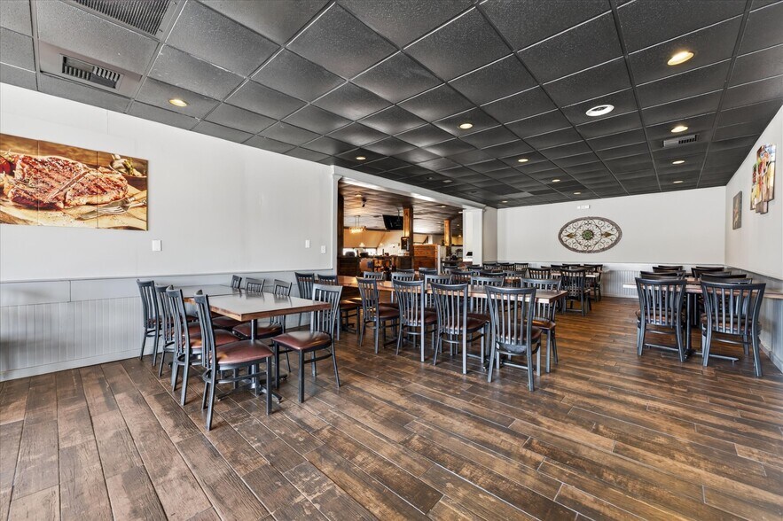 More Photos Of 4000 Fort Campbell Blvd, Hopkinsville Restaurant For Sale