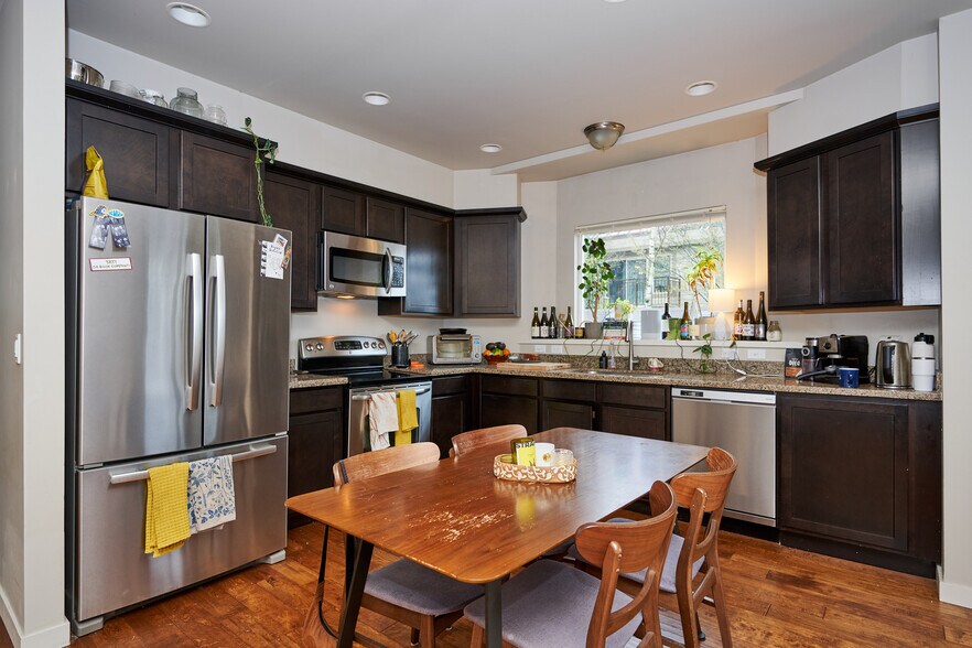 More Photos Of 554 Prospect St, Seattle Multifamily For Sale