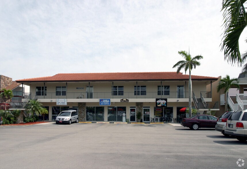 More Photos Of 277 N Collier Blvd, Marco Island Storefront Retail Office For Lease