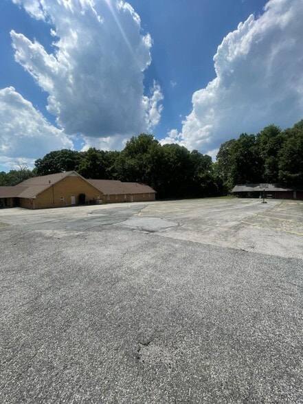 More Photos Of 3060 Bouldercrest Rd, Ellenwood Religious Facility For Sale