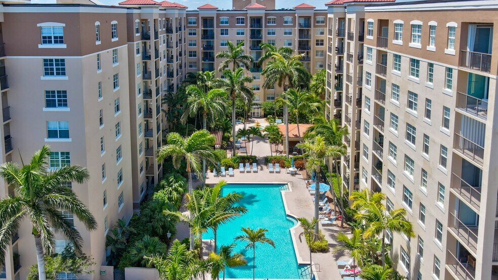 More Photos Of 1804 N Dixie Hwy, West Palm Beach Office For Sale