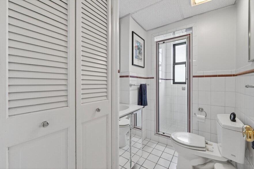 More Photos Of 10 Nosband Ave, White Plains Apartments For Sale