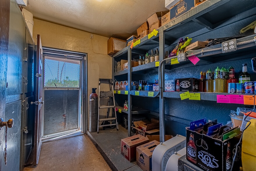 More Photos Of 8575 S Avenue 40 E, Tacna General Retail For Sale