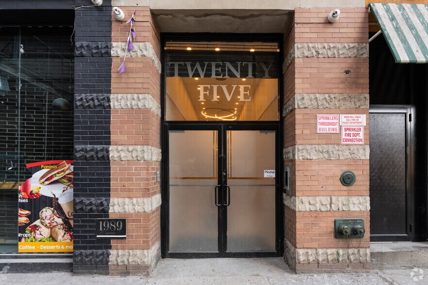 More Photos Of 21 Flatbush Ave, Brooklyn Office For Lease