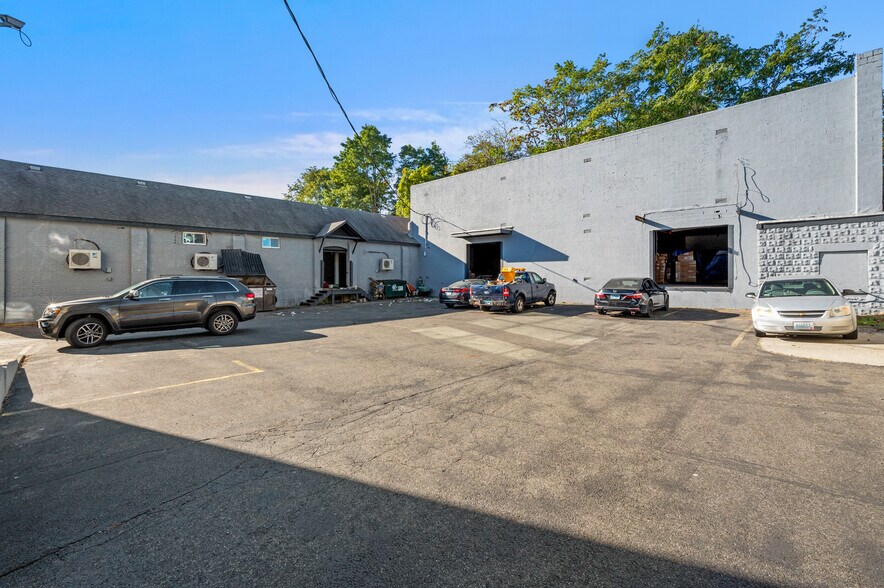 More Photos Of 614-618 Campbell Ave, West Haven Freestanding For Sale