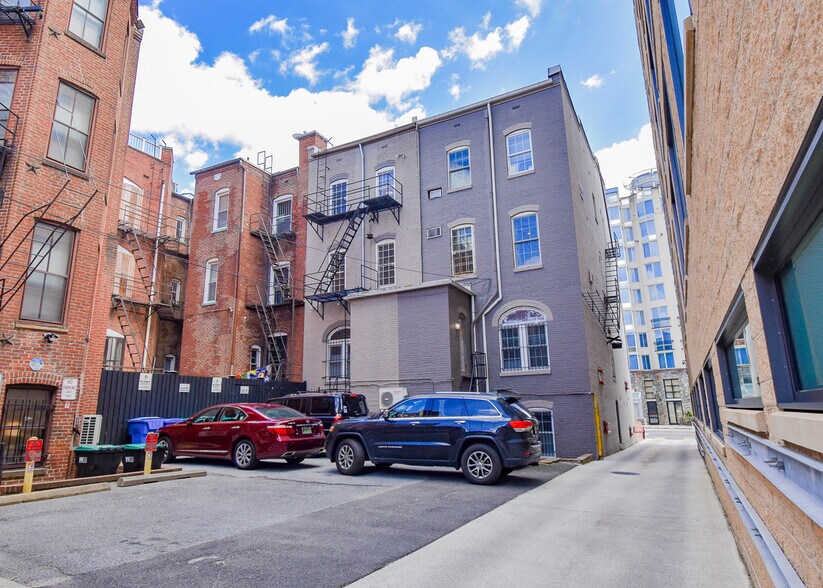 More Photos Of 1224-1226 17th St NW, Washington Loft Creative Space For Lease