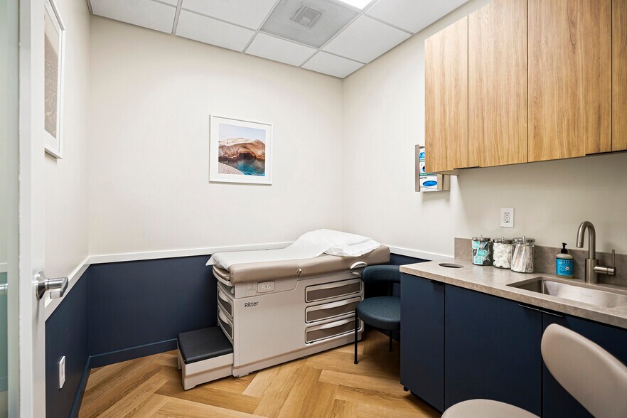 More Photos Of 11301 W Olympic Blvd, Los Angeles General Retail For Lease