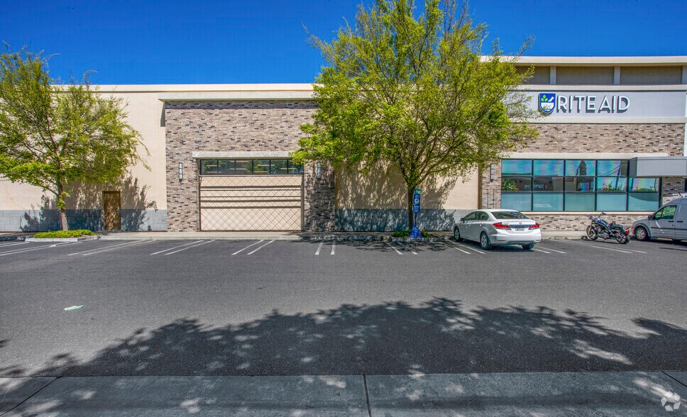 More Photos Of 1707 McHenry Ave, Modesto Drugstore For Sale